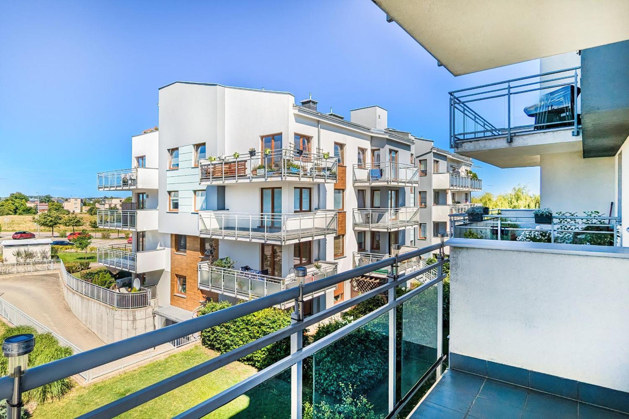Jasny & Przestronny Apartament Z Balkonem I Parkingiem By Rent Like Home Gdynia Eksteriør bilde
